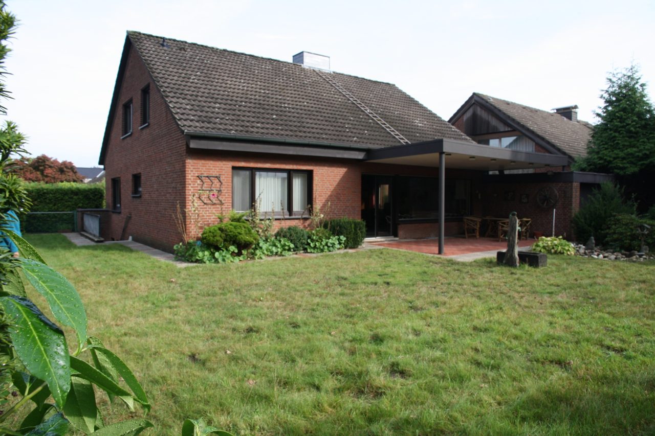 Garten in Südlage - von der Straße nicht einsehbar